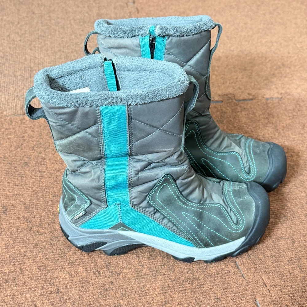 KEEN Dry Waterproof Winter Boots Womens 8 Grey Teal Quilted Insulated 5278-D A+